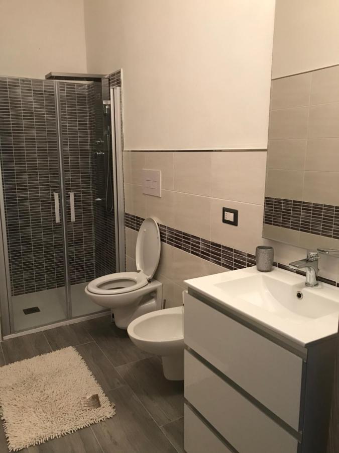 Bella'S House Apartment Castelsardo Bagian luar foto