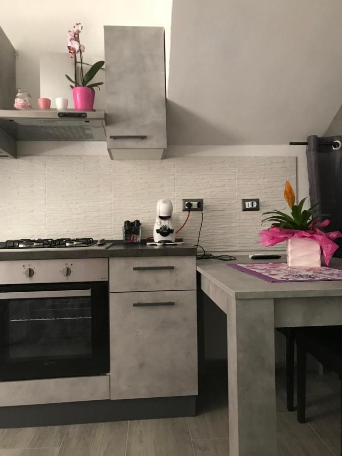 Bella'S House Apartment Castelsardo Bagian luar foto